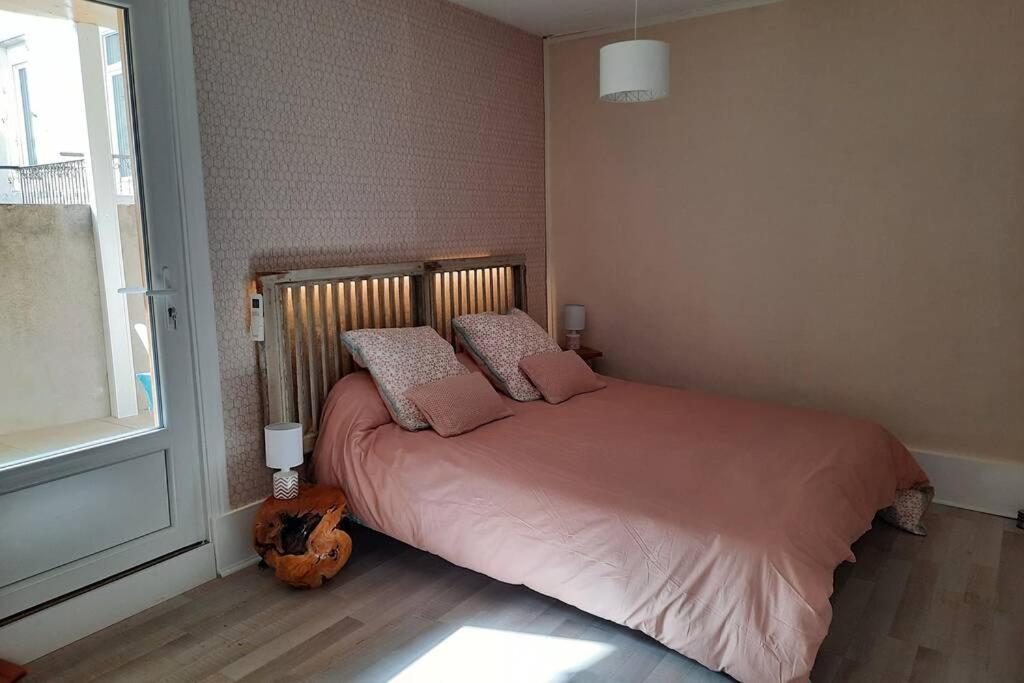 Le Liberte Apartment Aubenas Bagian luar foto